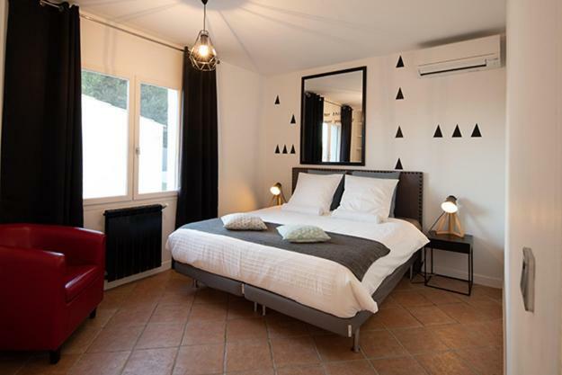 Mise En Scene Bed & Breakfast Aumelas Exterior photo